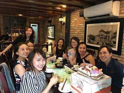 Nhà Hàng Dupre & Phòng Trà Nhạc Sống