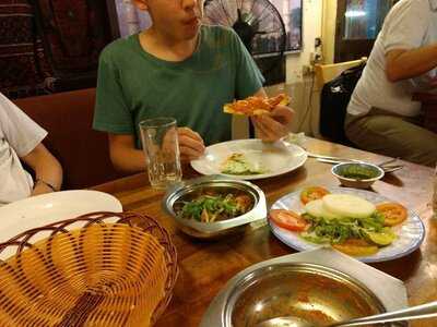 Taj Mahal Restaurant