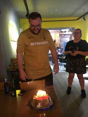 Hangout Cafe By Goreise