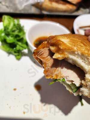 Hangout Cafe By Goreise