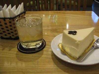 Satra Cafe And Bakery