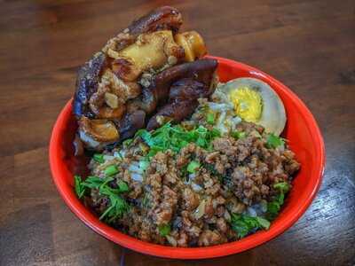 Jeffrey’s Kitchen - Taiwanese Beef Noodle & Dumpling