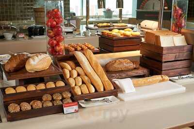 Manja Manja Restaurant