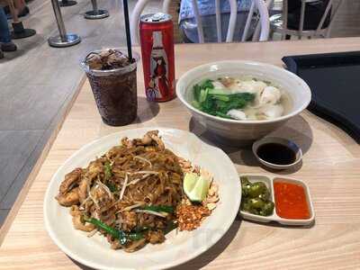 Vincom Center Food Court