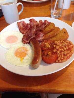 Con Bò Mập (the Fat Cow)