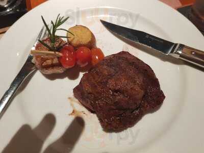 Moo Beef Steak 44 Dong Khoi