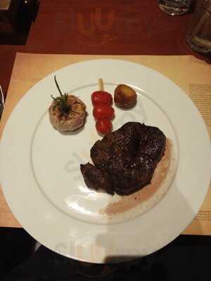 Moo Beef Steak 44 Dong Khoi