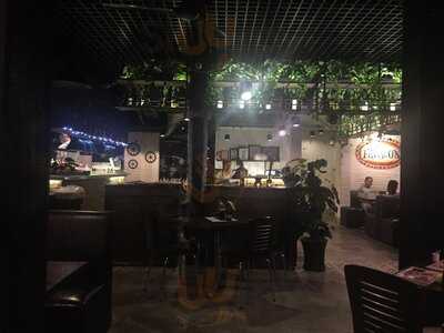 Nhà Hàng Al Fresco
