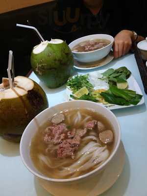 Phở Ông Hùng 10 Nguyễn Thị Nghĩa