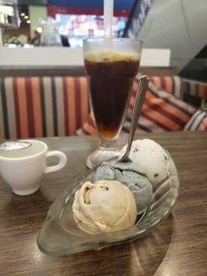 Bud's Ice Cream Of San Francisco