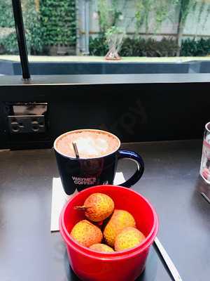 Wayne’s Coffee