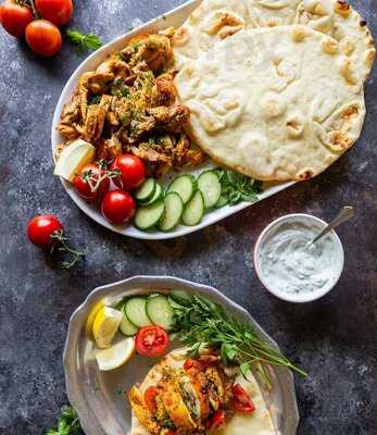 Rollnaldos Halal Restaurant