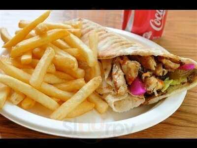 Rollnaldos Halal Restaurant