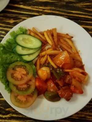 Lâu Đài Đá Cafe