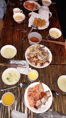 Lâu Đài Đá Cafe