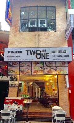 Two In One Bistro & Cafe / Roof-terrace