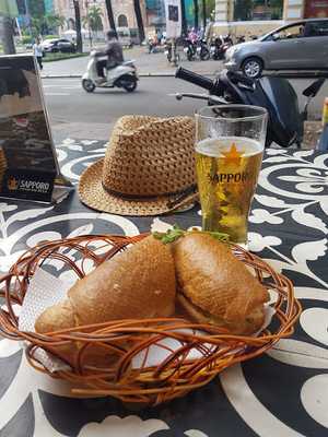 Bánh Mì Trúc Xinh