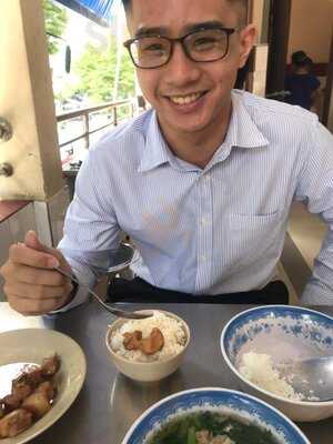 Quán Cơm Đồng Nhân (bà Cả Đọi)