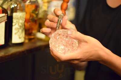 Joker Hairsalon × Bar