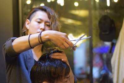 Joker Hairsalon × Bar