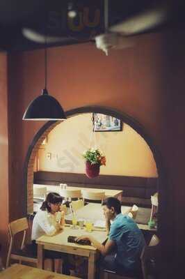 Nhà Hàng Bonjour Resto' Pasteur