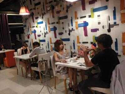 The Shrimp's Tôm Restaurant