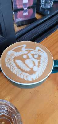 Tiệm Cafe Mùa Hè