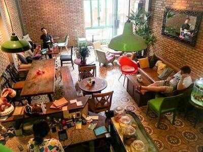 Quán Con Hẻm Nhỏ