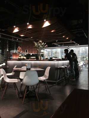 Noa Restaurant & Bar