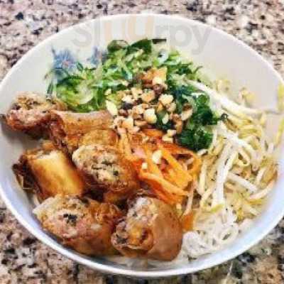 Nhà Hàng Lê Gia