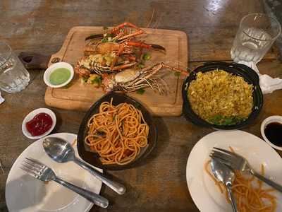 Cà Phê Nhạc Trẻ