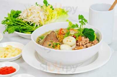 Ông Mười Quán - Hủ Tiếu Nam Vang