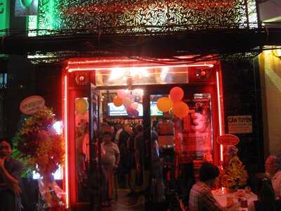 Stormp Saigon | Danish Bar & Restaurant