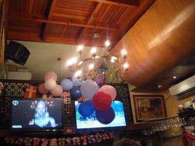 Stormp Saigon | Danish Bar & Restaurant