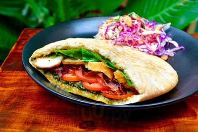 Quán Cà Phê Black & White