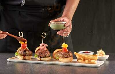 Propeller Rooftop Bar Hcm