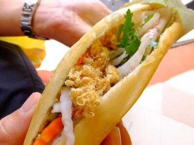 Ta Banh Mi Thit