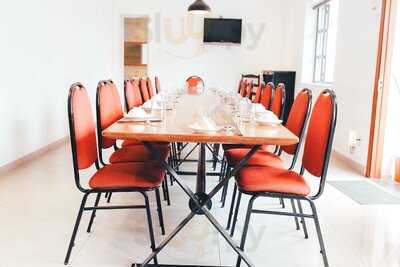 Nhà Hàng Hoa Biển