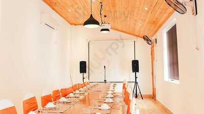 Nhà Hàng Hoa Biển