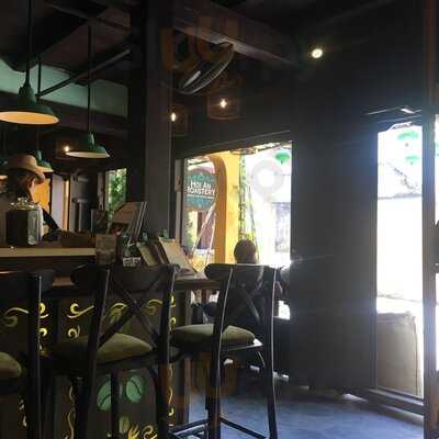 Quán Cà Phê Roastery Temple