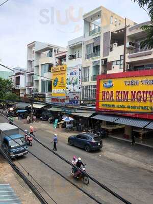 Tiệm Ăn Chợ Lớn