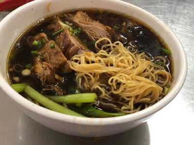 Tiệm Ăn Chợ Lớn