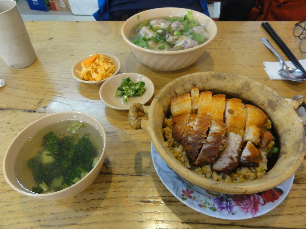 Tiệm Ăn Chợ Lớn