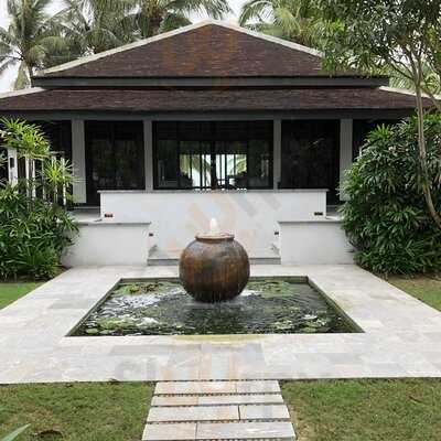 Bon Mua Four Seasons