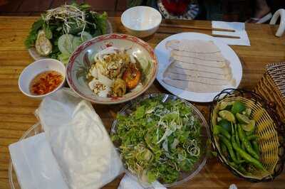 Mỳ Quảng Bà Mua