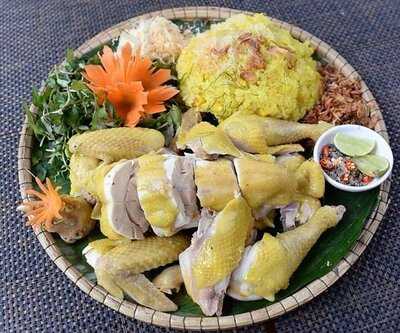 Nhà Hàng Làng Nghệ