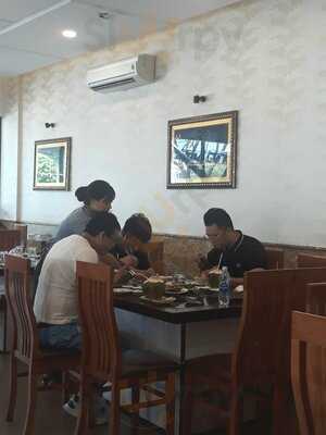 Nhà Hàng Gió Biển