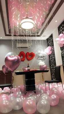 Nhà Hàng Gió Biển