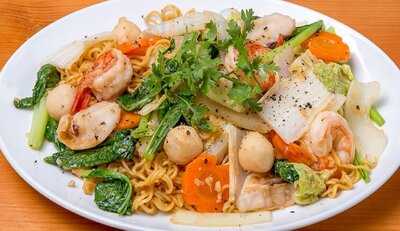 Nhà Hàng Gió Biển