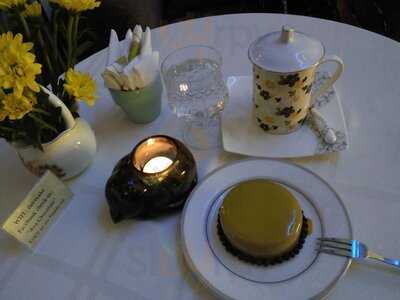 Ava Chocolate Patisserie & Tearoom